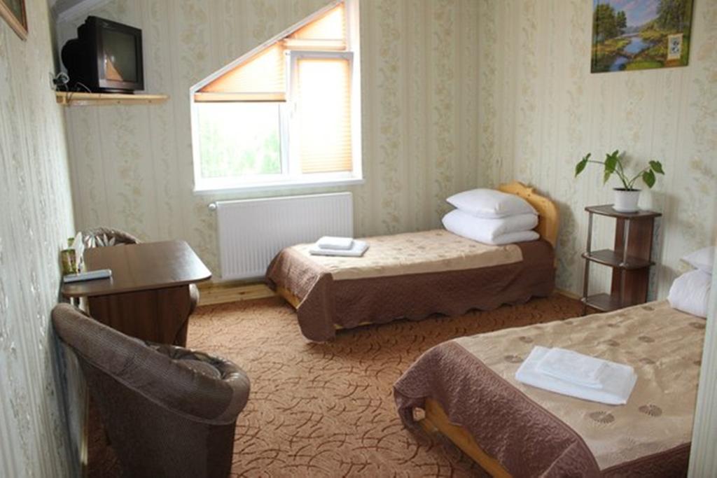 Hotel Pid Yavorom à Drogomirchany Chambre photo