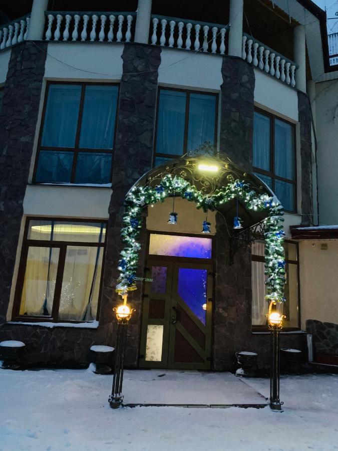 Hotel Pid Yavorom à Drogomirchany Extérieur photo